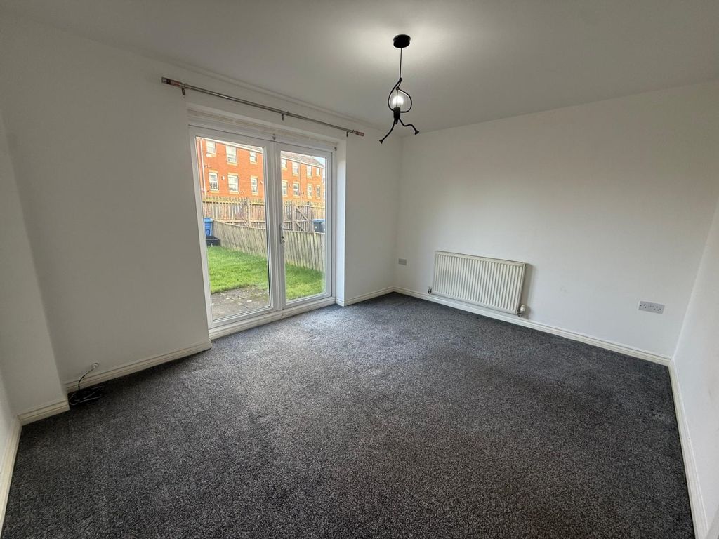 Property photo 2 of 14 Whatsapp Image 2026-02-18 At 16.56.35 (3)