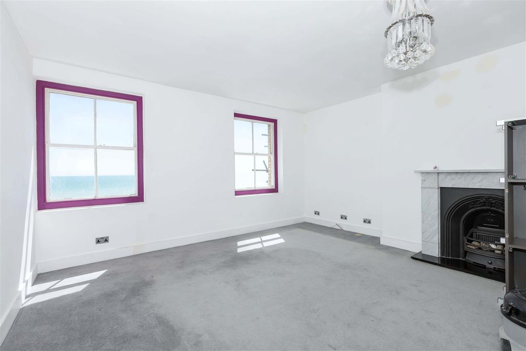 Property photo 3 of 15 Heene Terrace_12.Jpg