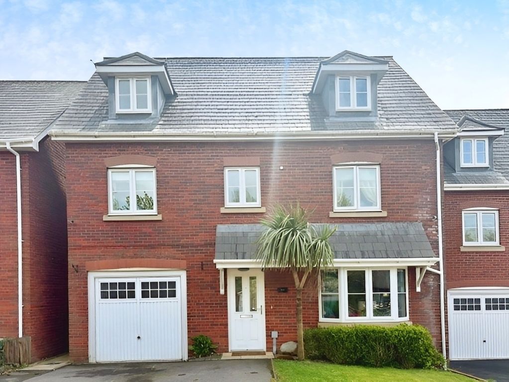 Property photo 1 of 17