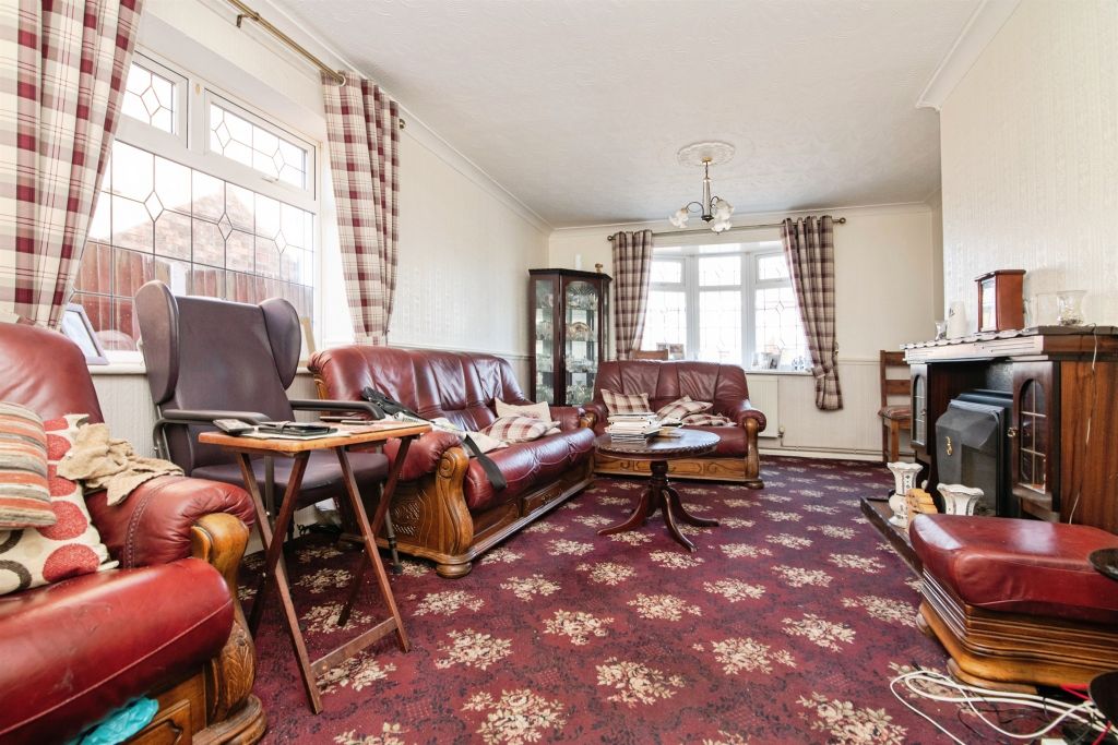 Property photo 3 of 17