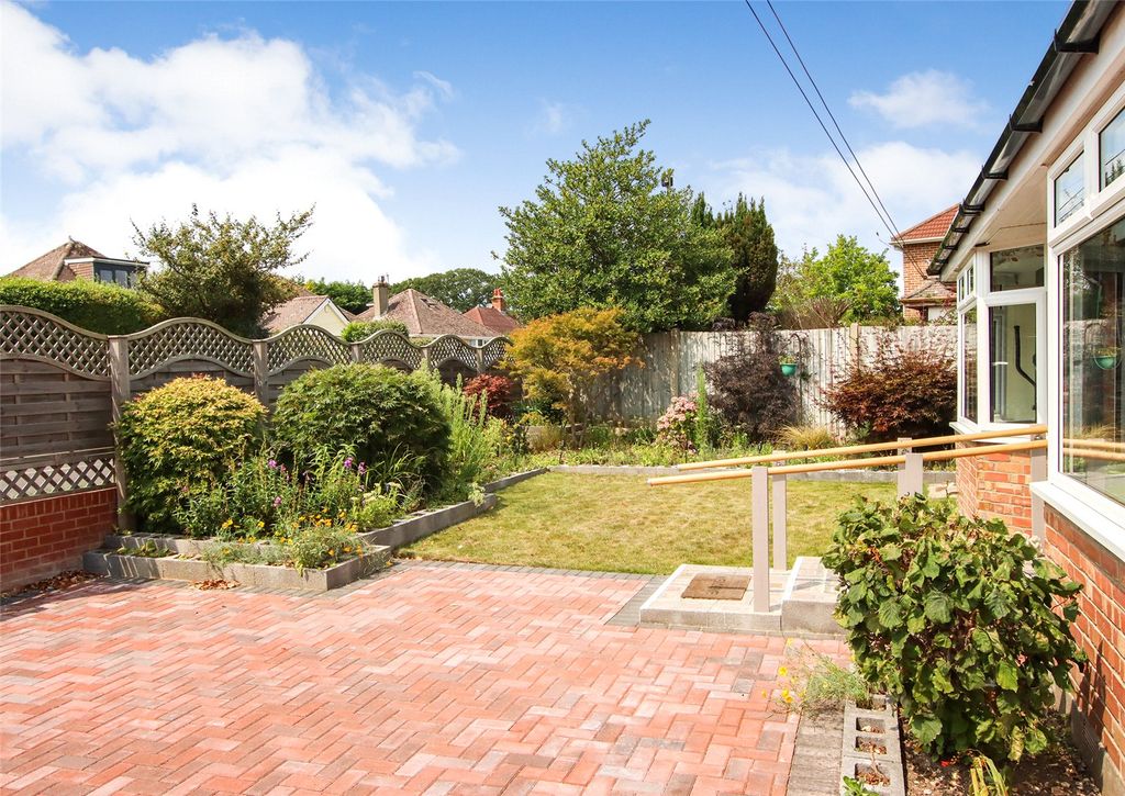 Property photo 2 of 15 Picture No. 15