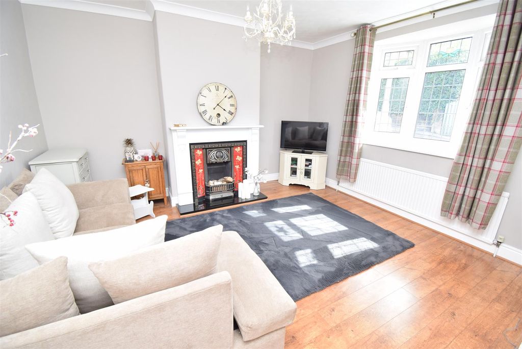 Property photo 3 of 8 Living Room