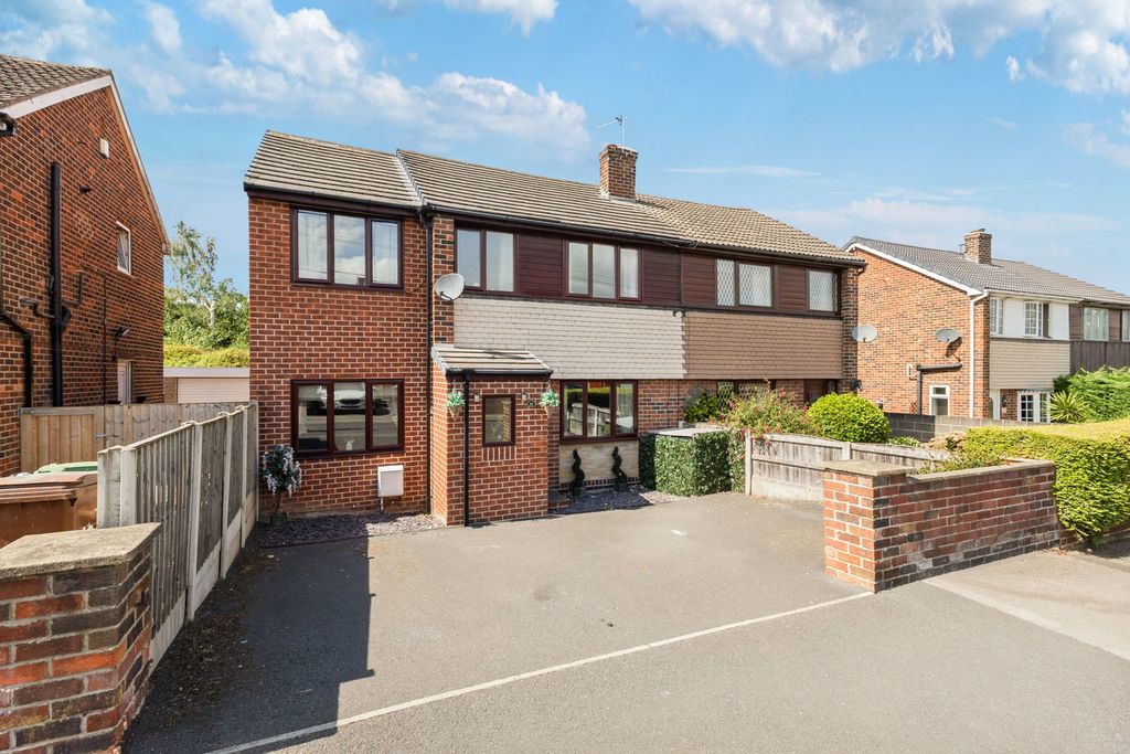 Property photo 1 of 28