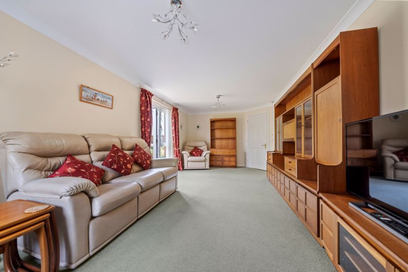 Property photo 3 of 13 Photo 8