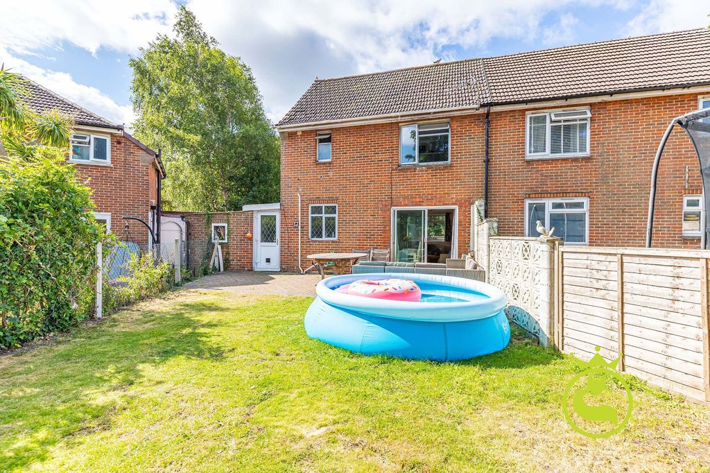 Property photo 2 of 14
