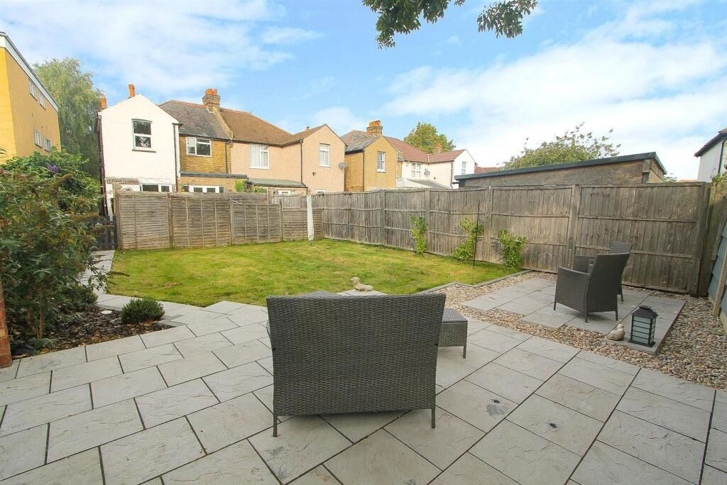 Property photo 2 of 16