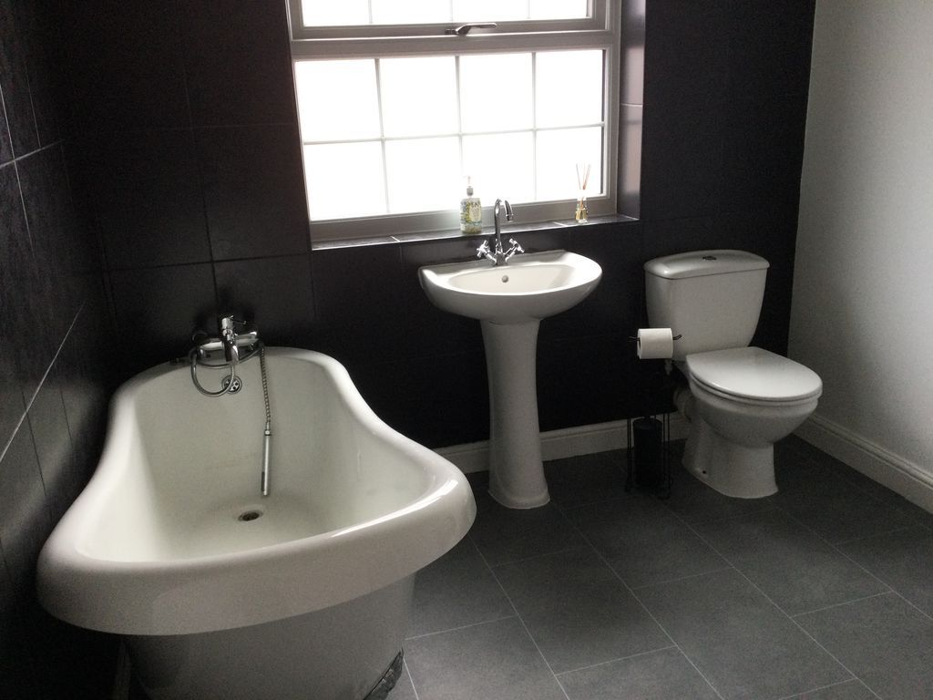 Property photo 2 of 15 Photo 9