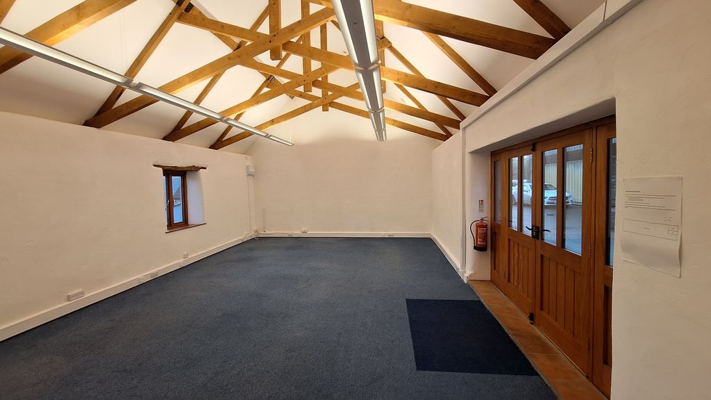 Property photo 2 of 3