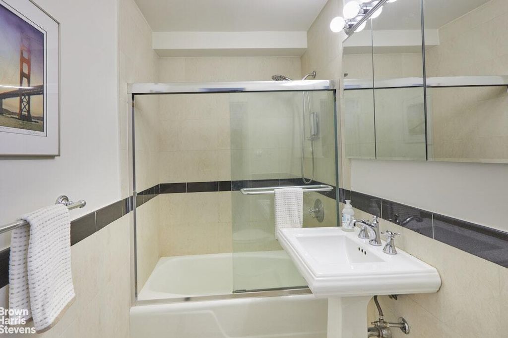 Property photo 3 of 5 <Alttext/>