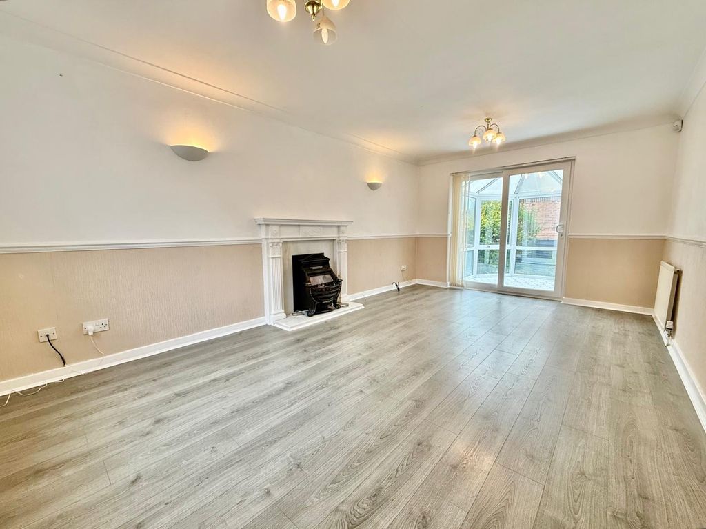 Property photo 3 of 23 Picture No. 03