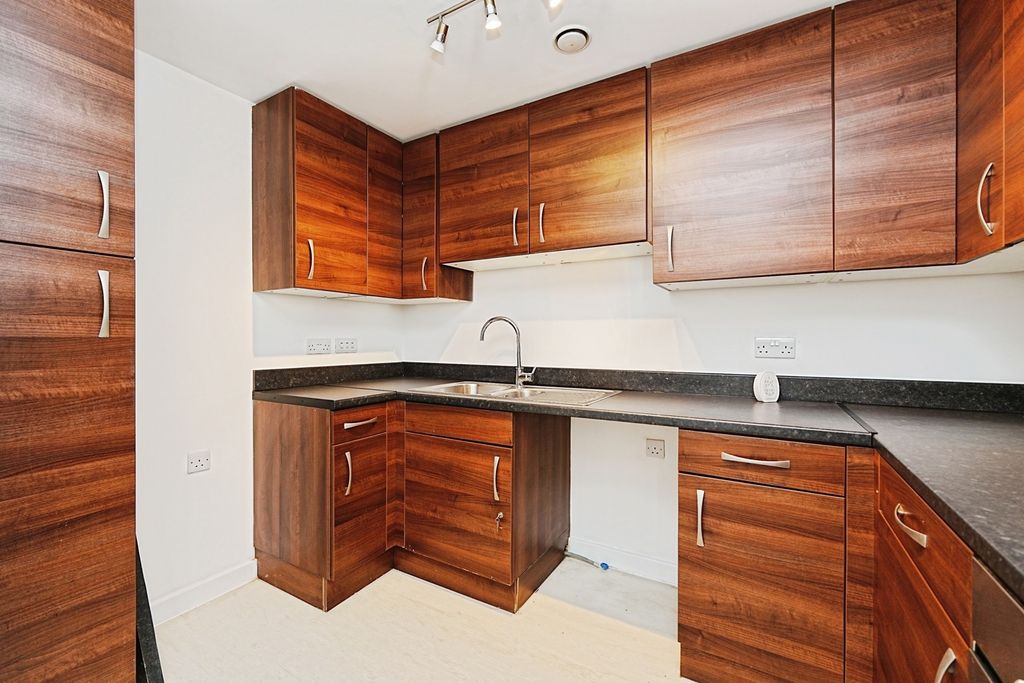 Property photo 3 of 17 Pbox-Img.Jpg