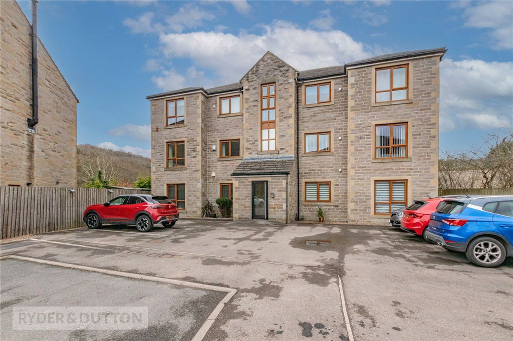 Property photo 1 of 18 Victoria Mill