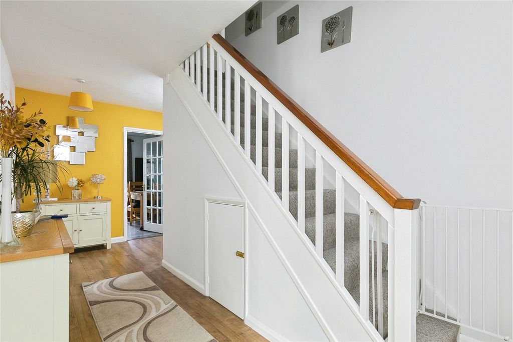 Property photo 2 of 22 Picture No. 27