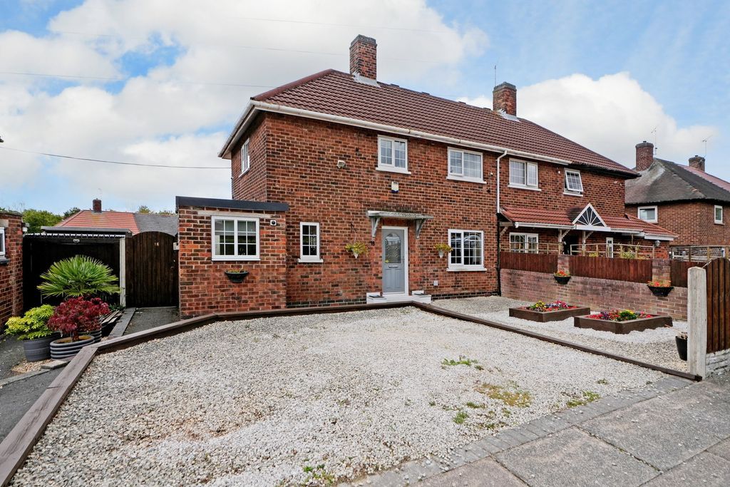 Property photo 1 of 28
