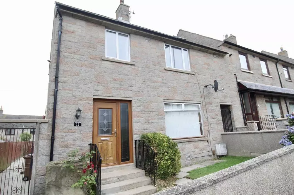 Property photo 1 of 6