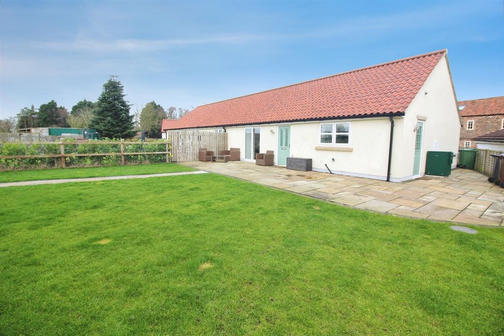 Property photo 1 of 14 Exterior