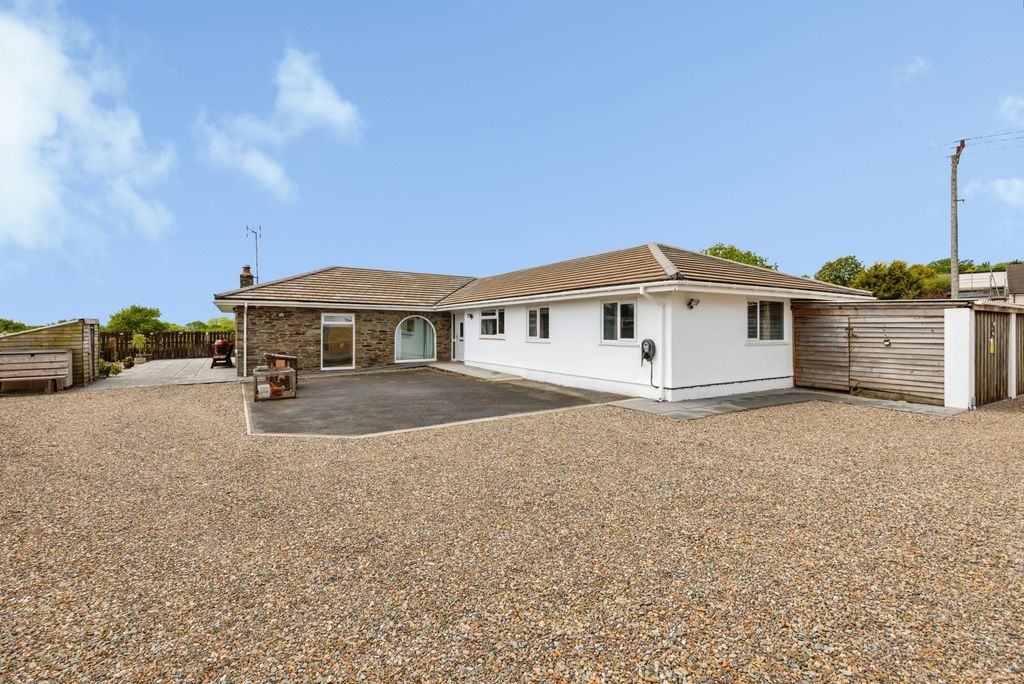 Property photo 2 of 27 Pbox-Img.Jpg