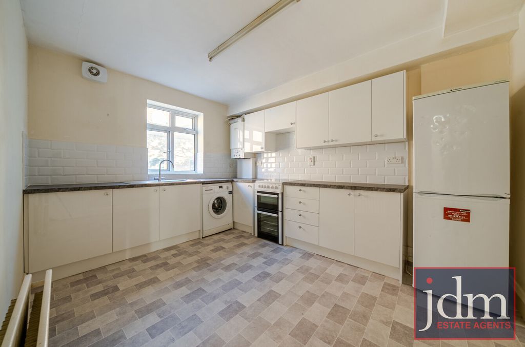 Property photo 2 of 12 Kitchen