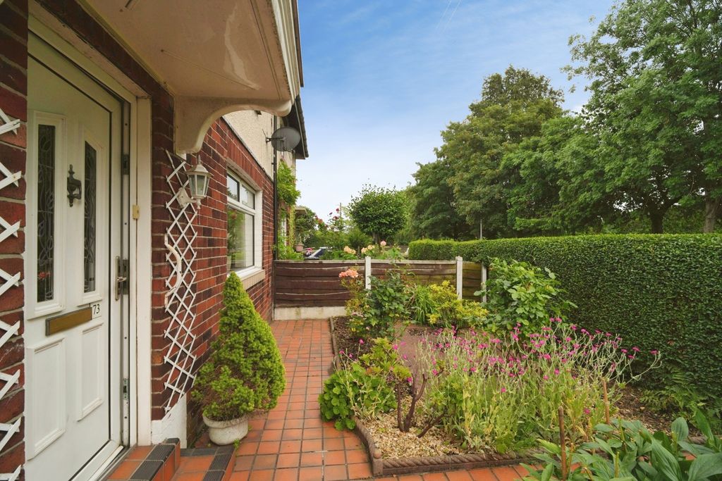Property photo 1 of 20 External