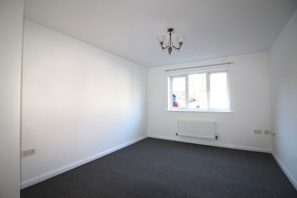 Property photo 2 of 8 Living Room