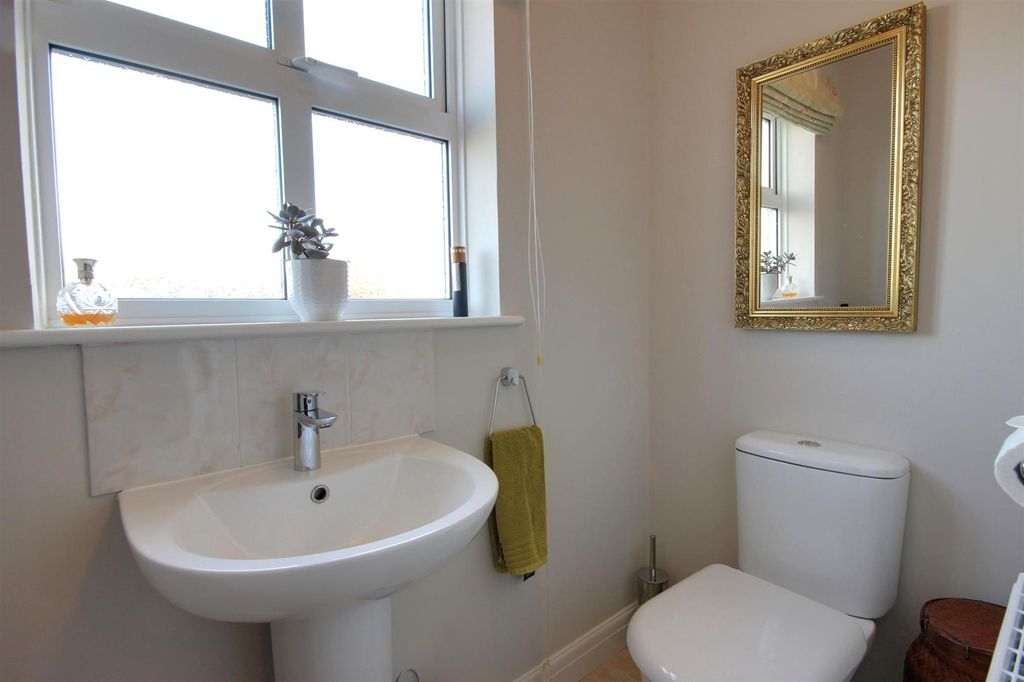 Property photo 3 of 21