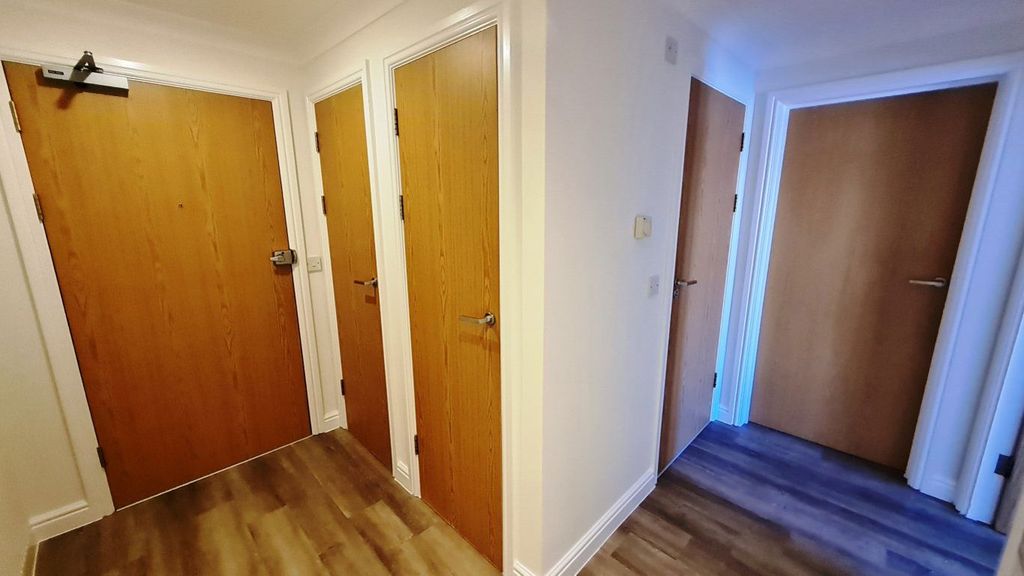 Additional image 9 of 1 bed flat to rent1 Bed Unfurnished Flat, Llanbadarn Fawr SY23