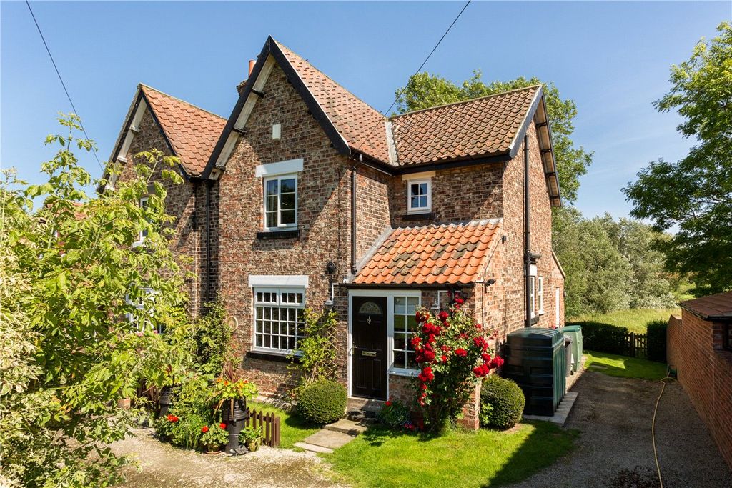 Property photo 1 of 12 Picture No. 01