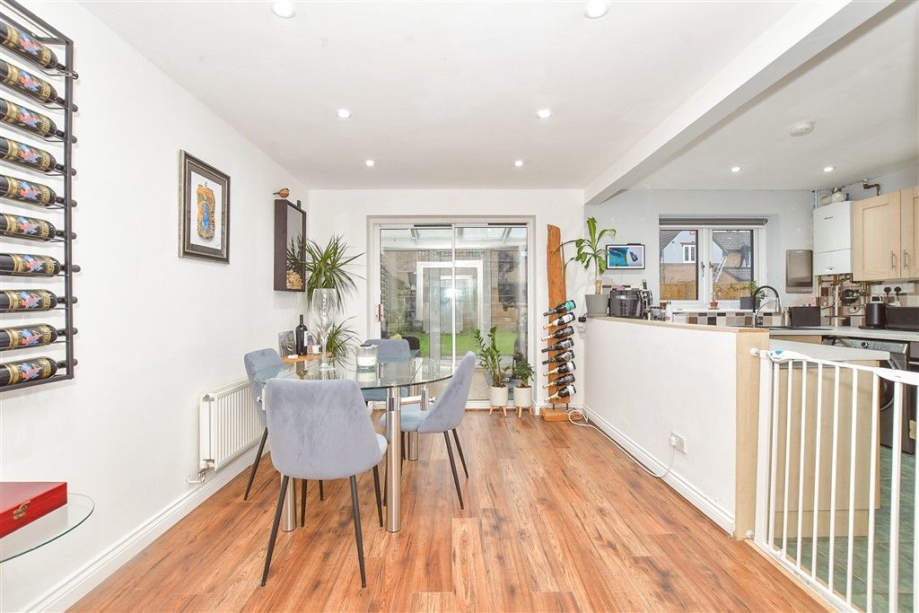 Property photo 3 of 15 Dining Area