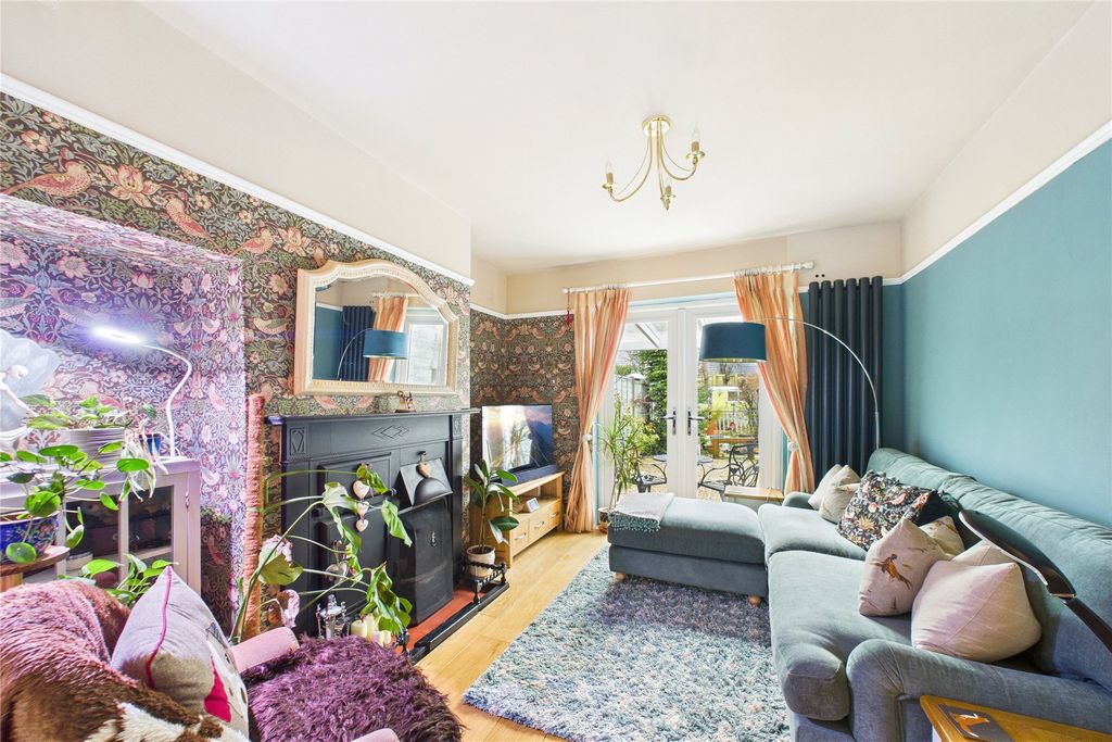 Property photo 2 of 12 Picture No. 07