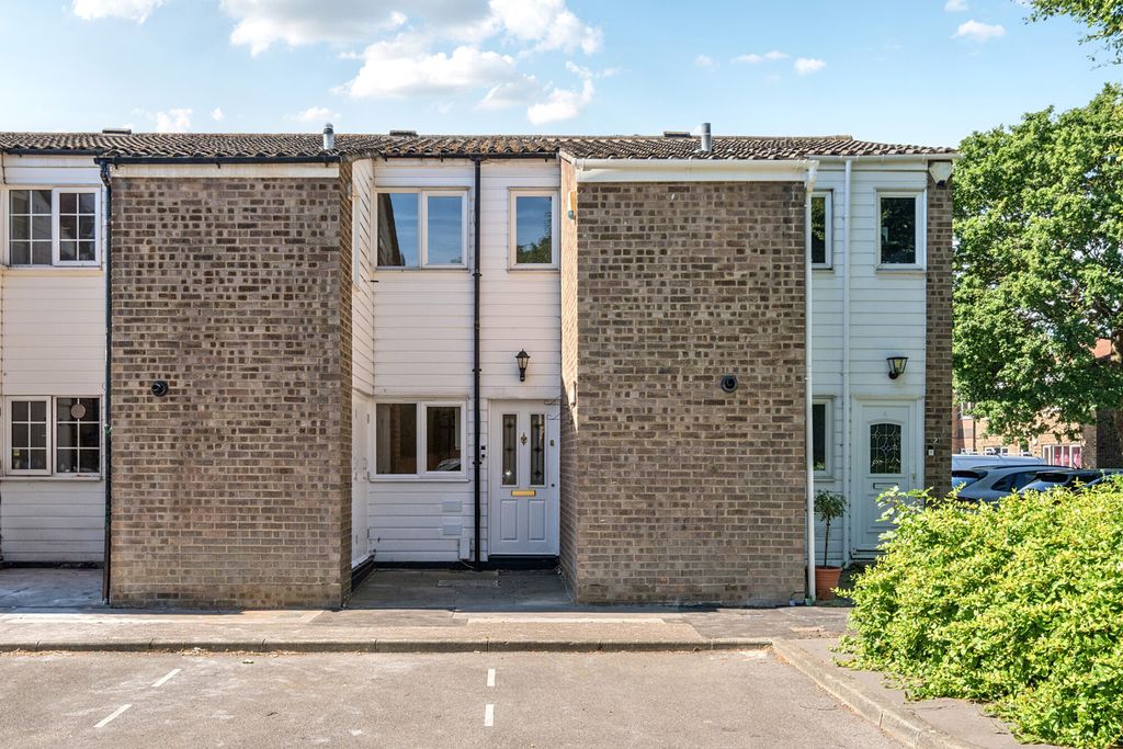 Property photo 1 of 21 External