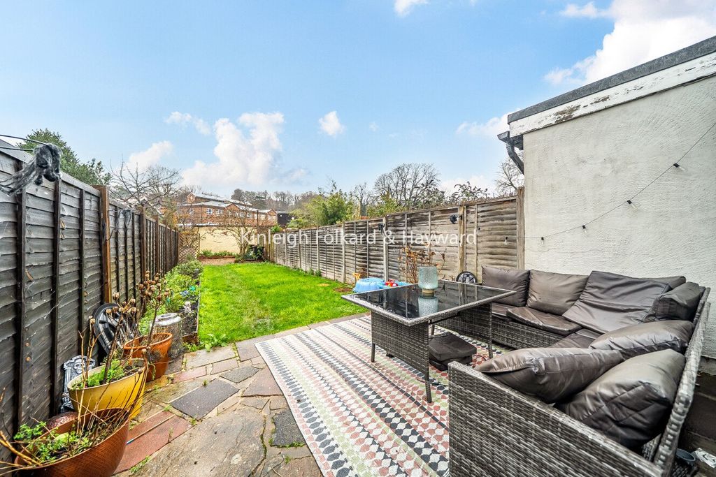 Property photo 3 of 21 Picture No. 22