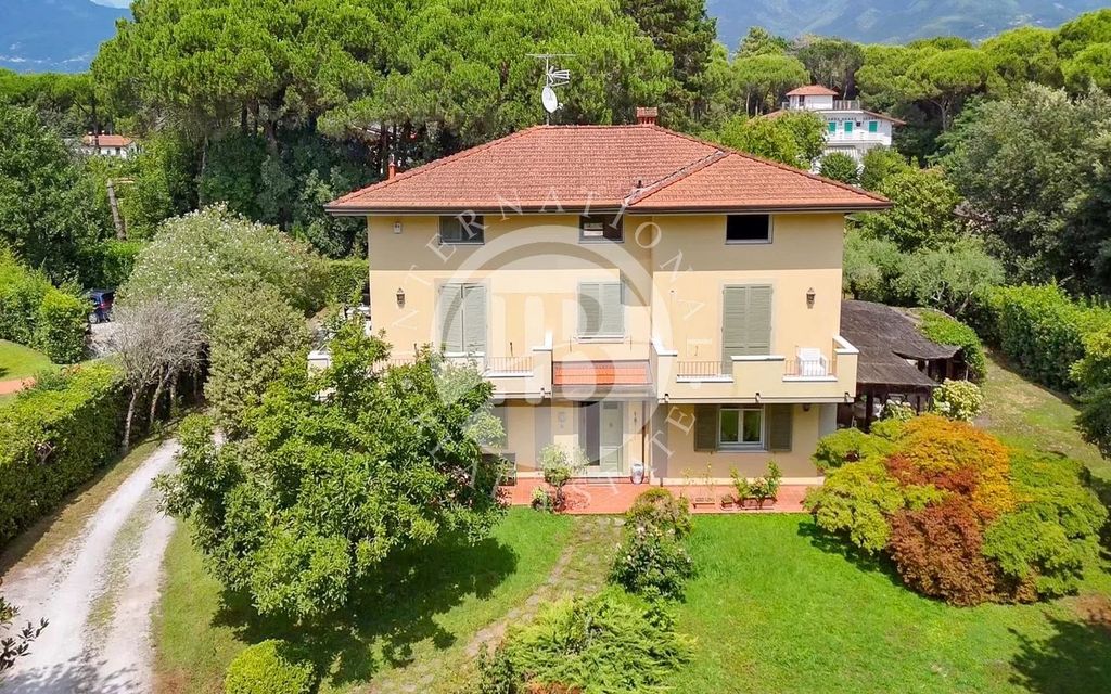 Property photo 1 of 26