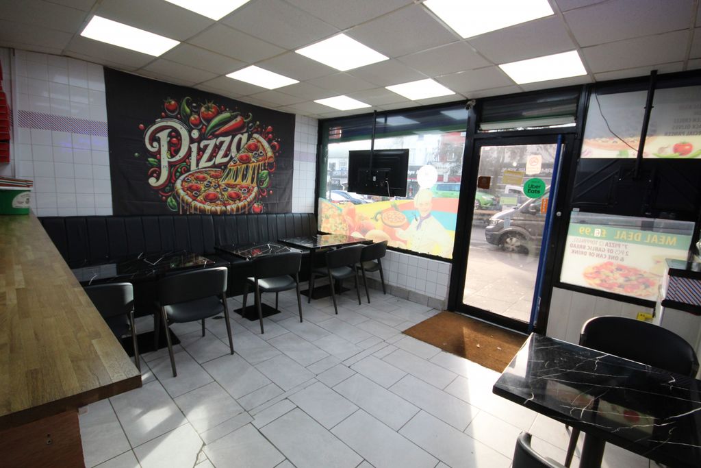 Property photo 2 of 7 Gallery