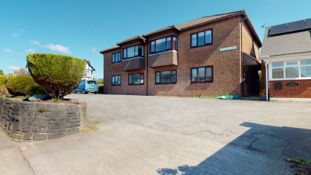 Property photo 1 of 8