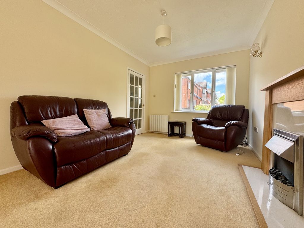 Property photo 2 of 13
