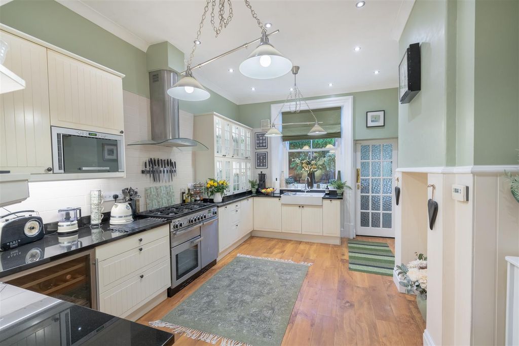 Property photo 2 of 29 _A7R6332-Hdr.Jpg