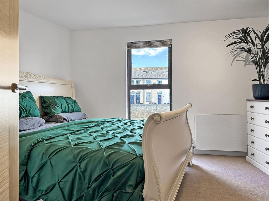 Property photo 2 of 14 Img_1436.Jpg