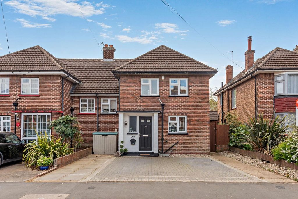 Property photo 1 of 25 8687849-Exterior04-800.Jpg