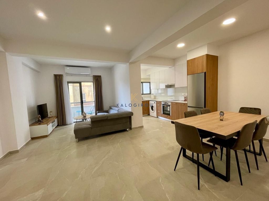 Property photo 1 of 33