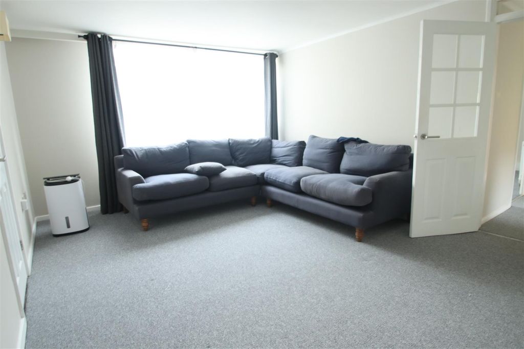Property photo 2 of 12 Img_1261.Jpg