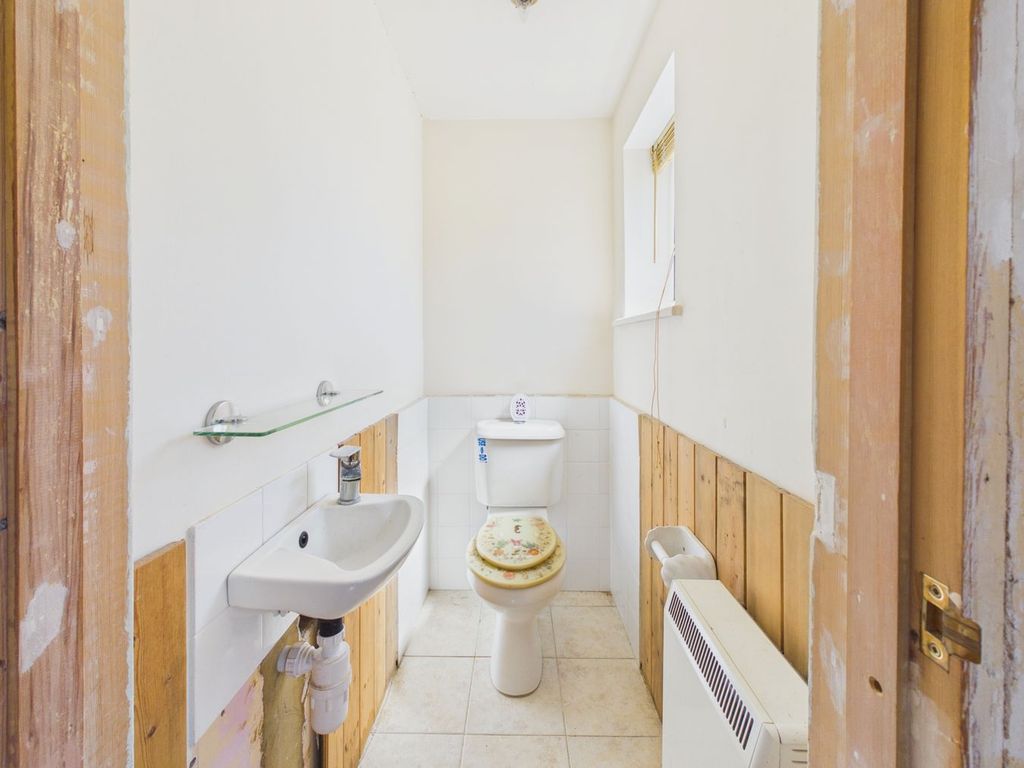 Property photo 3 of 11