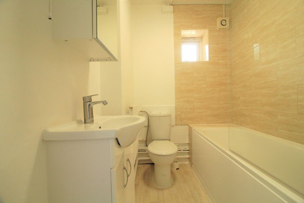 Property photo 3 of 5 Bathroom