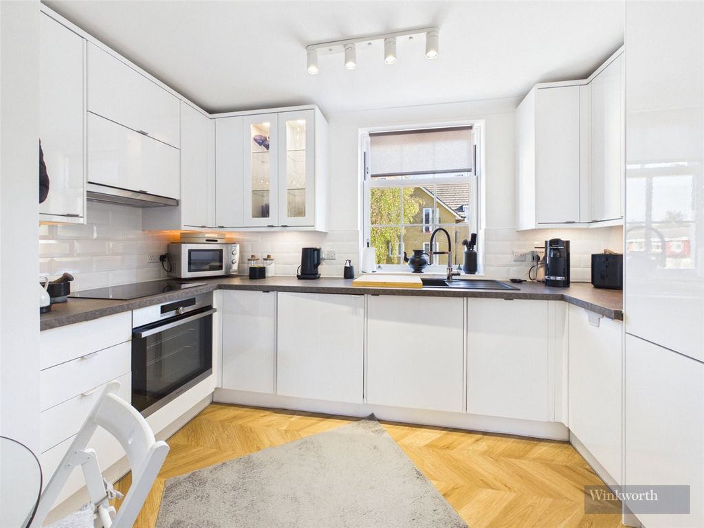 Property photo 2 of 10 Picture No. 03