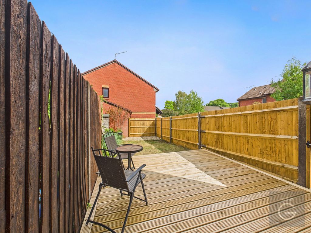 Property photo 2 of 17