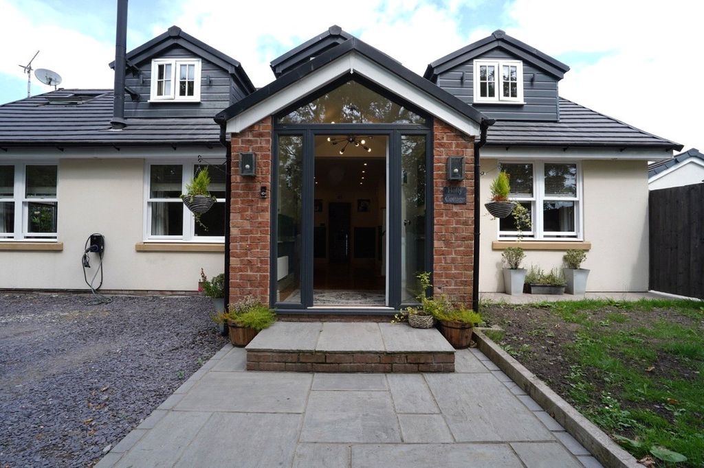 Property photo 2 of 25 Picture No. 47
