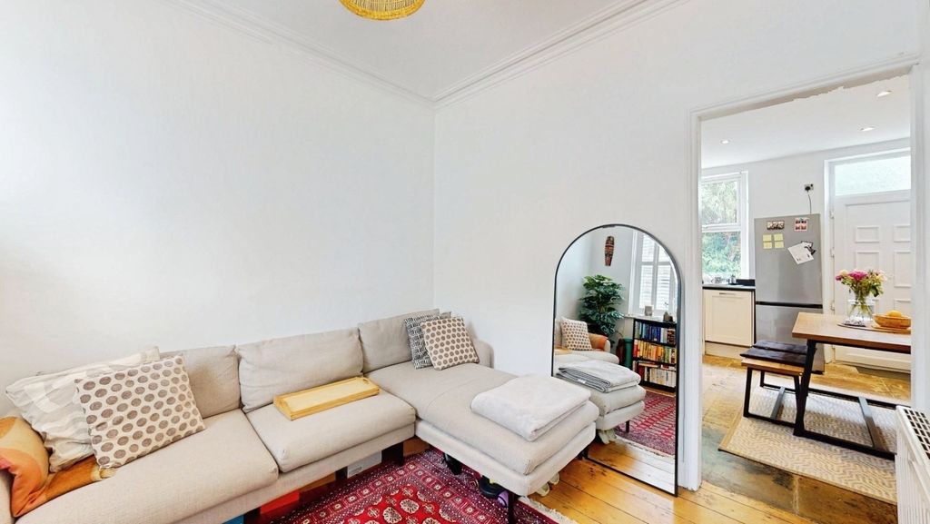 Property photo 3 of 9 Pbox-Img.Jpg