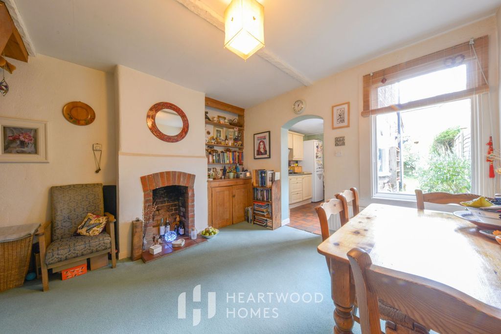 Property photo 3 of 16