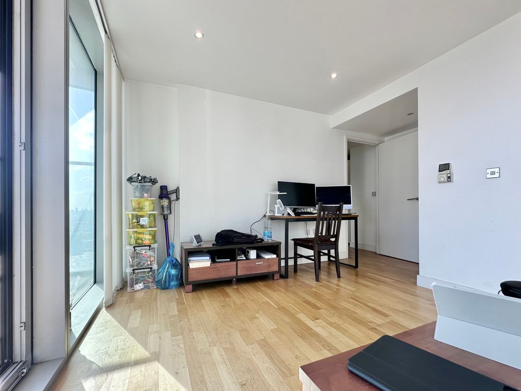 Property photo 3 of 21