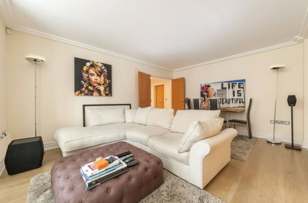 Property photo 2 of 6