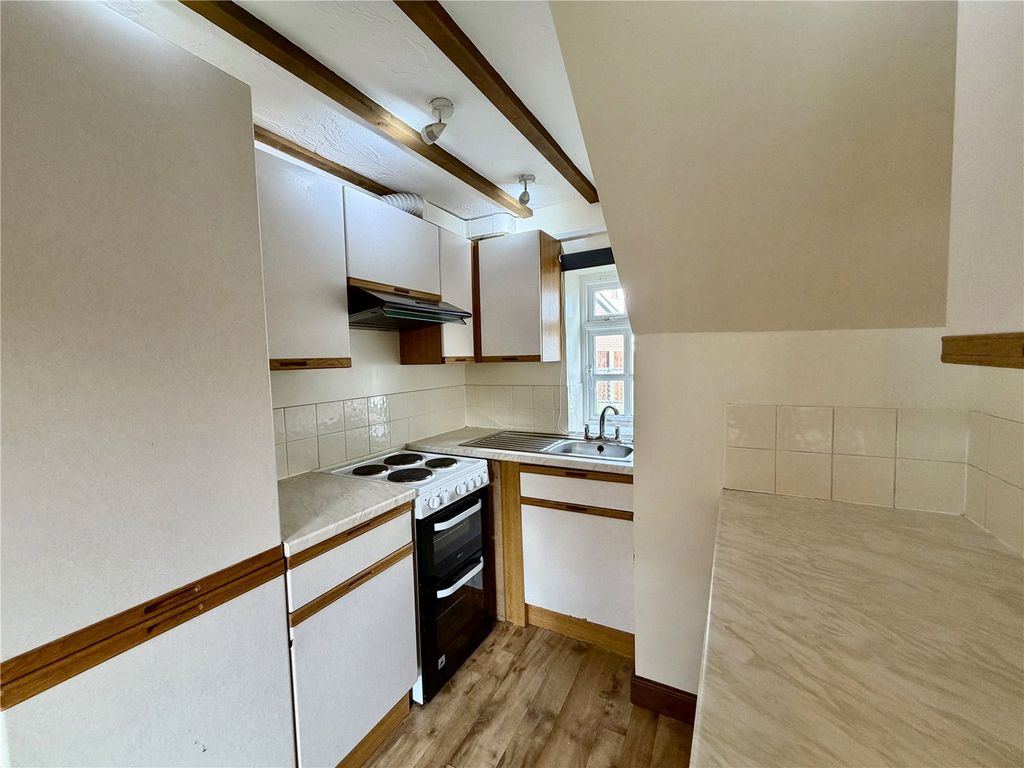 Property photo 3 of 8 Picture No. 24